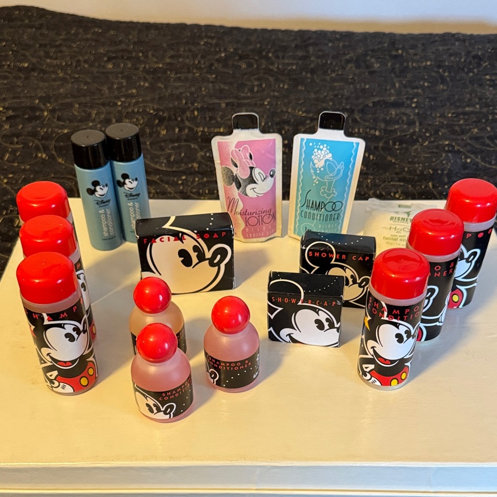 Disney Resort 1990’s Toiletry Sets
